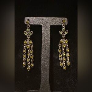 Vintage Chandelier Earrings 💚